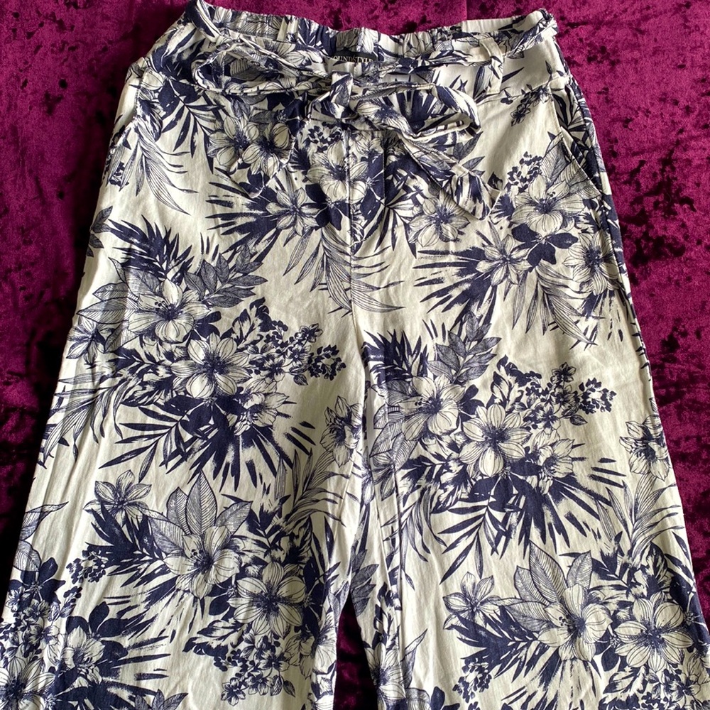 Floral print linen pants